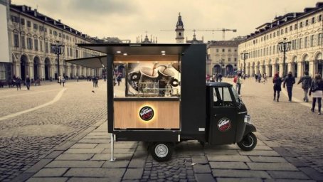 A Torino cappuccio e brioche arrivano a domicilio con l’apecar