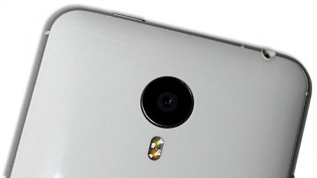 Una falla di sicurezza consente l’accesso alla fotocamera sugli smartphone...