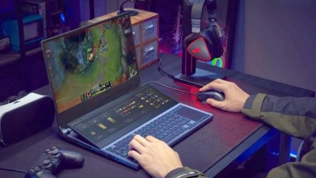ASUS ROG Zephyrus Duo 15: la prova del portatile gaming con due schermi