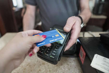 Corsa ai pagamenti digitali, nel 2023 quasi eguagliano i contanti - Notizie -...